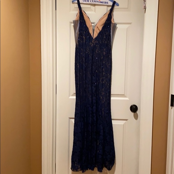 Prom gown - Picture 2 of 2